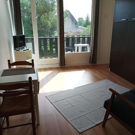 Studio Tout Confort Au Bord Du Lac D'Estey Apartment Дакс Екстериор снимка