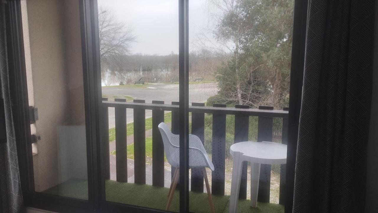 Studio Tout Confort Au Bord Du Lac D'Estey Apartment Дакс Екстериор снимка